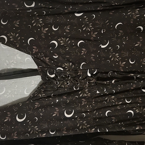 Sickle moon corset midi dress - Picture 2 of 3